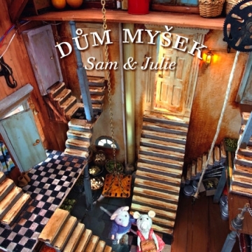 Dům myšek, Sam a Julie