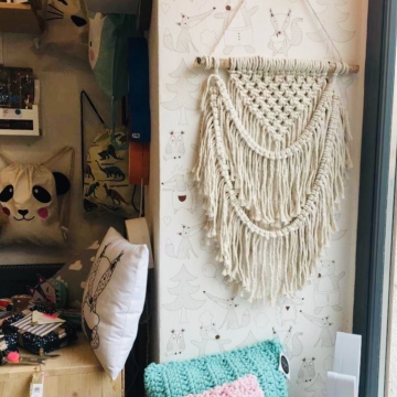 Velká macramé dekorace Modern Boho, různé barvy